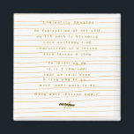 Aimant Adiela Akoo, poète<br><div class="desc">L'aimant de la Liminalité de la poète Adiela Akoo - 'La Liminalité désigne une exploration du moi sur le chemin du devenir. C'est le thème central de toute mon écriture - la route cahoteuse vers le devenir. Chaque ligne instable évoque une leçon, chaque leçon une étape vers le nivellement. Il...</div>