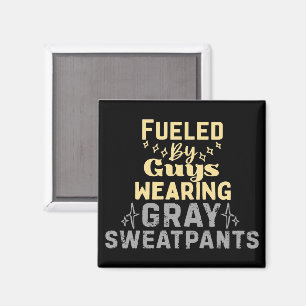 Aimant Alimenté par des gars portant des sweatpants gris