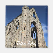 Aimant Ancienne abbaye de Tintern, monastère cistercien,  (Devant)