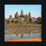 Aimant Angkor Vat, Cambodge<br><div class="desc">Angkor Wat,  Cambodge,  le site patrimonial cambodgien le plus connu. VIRGINIA5050 - Cadeaux créatifs et insolites pour toutes les occasions à www.zazzle.com/virginia5050*</div>