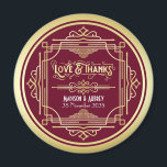 Aimant Art Déco Mariage Amour & Merci Gold Burgundy Favor<br><div class="desc">Créez votre propre design Art déco unique, inspiré de Great Gatsby, avec des ornements géométriques abstraits et motif en or avec arrière - plan bordeaux. Un design élégant, classe, neutre pour les hommes et les femmes, tout-temps, parfait pour les couples exigeants qui veulent quelque chose de différent de l'habituelle suite...</div>
