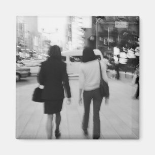 Aimant Asie, Japon, Tokyo. Jeunes femmes sur le Ginza.