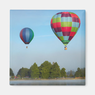 Aimant Ballons à air chaud au-dessus d'un lac,  NZ