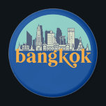 Aimant Bangkok Thaïlande Vintage Skyline Ville<br><div class="desc">Design urbain vintage et rétro avec une belle skyline, attraction touristique et art urbain. gratte-ciel Cool et silhouette de construction merchandises pour touristes et voyageurs. Parfait comme souvenir à rapporter à la maison lorsque vous voyagez dans le monde entier. Enregistrez la mémoire de votre voyage et de vos vacances en...</div>