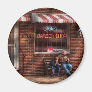 Aimant Barber - Metuchen, NJ - En attendant Mike