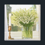 Aimant Bouquet de fleurs printanières, lys de la vallée<br><div class="desc">"Ma mère a toujours dit, ne prenez pas autant de lys de la vallée" J'aime les lys de la vallée. Lily de la vallée est si belle et sent si joli, toujours cueilli un bouquet pour ma mère. Lys de la vallée, Cette fleur dainty a une apparence et un parfum...</div>