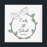 Aimant Bride Groom Blanc Floral Mariage Ring Newlywes<br><div class="desc">La Bride moderne et la Groom Newlyweds vendent un aimant à l'unique floral dans la Shape of a wedding ring. Le poison de la Bride est un anneau de la flore unique. A memento to save forever. White floral greenery leaves. Donc, vous êtes un poison pour les family et les...</div>