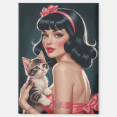 Aimant Brunette Pin-Up avec jolie chaton Portrait (Recto)