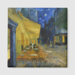 Aimant Café Terrasse en soirée | Vincent Van Gogh<br><div class="desc">Cafe Terrace at Night (1888) de l'artiste post-impressionniste néerlandais Vincent Van Gogh. Un tableau d'art original est une huile sur toile représentant une scène nocturne étoilée devant un café français à Arles. Utilisez les outils de conception pour ajouter du texte personnalisé ou personnaliser l'image.</div>