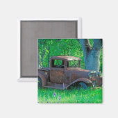 Aimant Camion antique rouillé dans un pré (Recto/Verso)