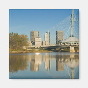 Aimant CANADA, Manitoba, Winnipeg : Esplanade Riel 2
