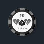 Aimant Carte de prix personnalisé jeton casino mariage ca<br><div class="desc">Aimant cadeau de mariage de jeton de poker de valeur personnalisée. Design noir et blanc avec initiales monogrammées de la mariée et du marié plus la date du mariage. Personnalisez avec votre monogramme, votre date et votre numéro de valeur en dollars, etc. Pièce de marqueur magnétique ronde avec les coeurs...</div>