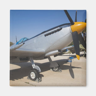 Aimant Chasseur Spitfire construit par les Britanniques