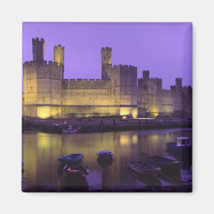 Aimant Château de Caernarfon, la nuit, Gwynedd, Pays de 