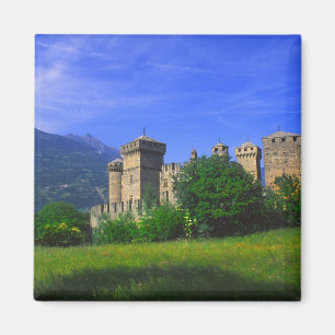 Aimant Château de Fenis près des Alpes italiennes à Fenis