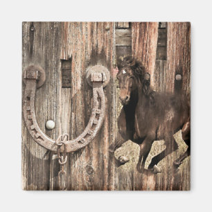 Aimant Cheval rustique en fer à cheval sur le bois de la 