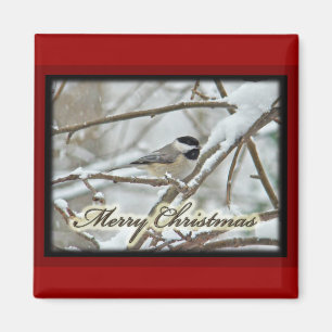 Aimant Chickadee noir de Noël en neige