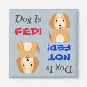 Aimant Chien Chien Chien Chien Qui Est Nourri/Pas Un Aima (Devant)