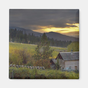 Aimant Ciel de coucher de soleil sur vignobles et cabane