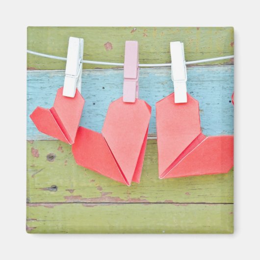 Aimant Coeur Papier Accroché Sur La Ligne De Clothèse (Devant)