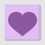 Aimant Coeur pourpre<br><div class="desc">Cet aimant présente un coeur violet sur un arrière - plan lavande. Un aimant à coeur violet est un grand fiançailles,  mariage,  anniversaire ou fête de la Saint-Valentin ou de sauver la date.</div>