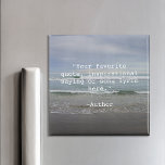 Aimant Créez votre propre devis<br><div class="desc">Créez votre propre aimant de devis personnalisé. Caractéristiques minimaliste typographie de machine à écrire.</div>