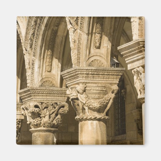 Aimant Croatie, Dalmatie, Dubrovnik. Arcs en pierre et (Devant)