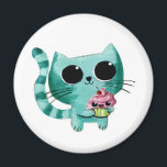 Aimant Cute Kitty Chat avec Kawaii Cupcake<br><div class="desc">Chat mignonne avec gâteau doux. Cute Kitty Cat adore les cupcakes. Surtout ce cupcake. Dessert sucré avec cerise kawaii mignonne sur le dessus.</div>