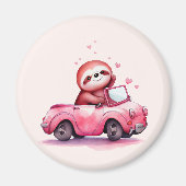 Aimant Cute Sloth Driving a Pink Convertible (Devant)