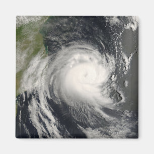 Aimant Cyclone tropical Favio approchant la Mozambique