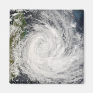 Aimant Cyclone tropical Gamede outre du Madagascar