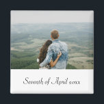 Aimant de date mariage photo en couple<br><div class="desc">Un aimant de date mariage photo en couple. Utilisez ce modèle pour créer des magnets personnalisés, merci, personnels, ou tout ce que vous voulez. Conçu pour les couples et les anniversaires de mariage, il peut être utilisé pour toutes les occasions. Si vous avez des questions, des suggestions, des demandes de...</div>