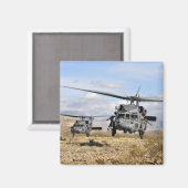 Aimant Deux hélicoptères HH-60 Pavehawk se préparent à at (Recto/Verso)