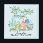 Aimant Dinosaures mignons Baby shower Favoriser l'aimant<br><div class="desc">Dans la jungle colorée,  de mignons dinosaures représentant un groupe de dinosaures avec des palmiers et des feuilles de jungle sur un arrière - plan bleu pour un baby shower de garçons.</div>