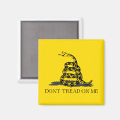 Aimant Drapeau Gadsden Ne me marche pas dessus NOIR JAUNE (Recto/Verso)