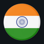 Aimant Drapeau national de l'Inde Ashoka Chakra<br><div class="desc">Le drapeau national de l'Inde est un tricolore rectangulaire horizontal du safran indien,  blanc et vert de l'Inde ; avec l'Ashoka Chakra,  une roue de 24 branches,  en bleu marine au centre. Chakra,  patriotique,  cadeau à l'inde,  souvenir,  fan de sports #india #indian #asia,  #mumbai #ashoka</div>