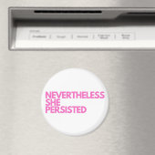 Aimant Elle A Néanmoins Persisté (In Situ (Lave-vaisselle))