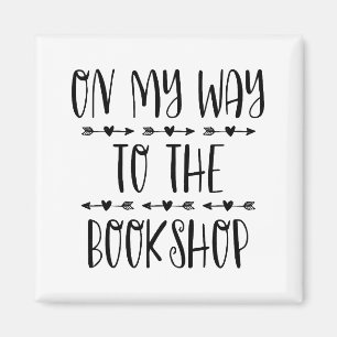 Aimant En Chemin Vers La Librairie