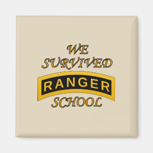 Aimant Étiquette d'école de garde forestière d'armée