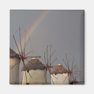 Aimant Europe, Grèce, Mykonos. moulin à vent avec arc-en-