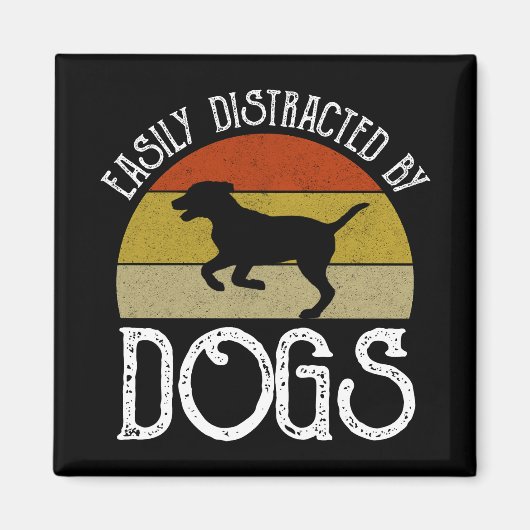 Aimant Facilement Distrait Par Les Chiens (Devant)