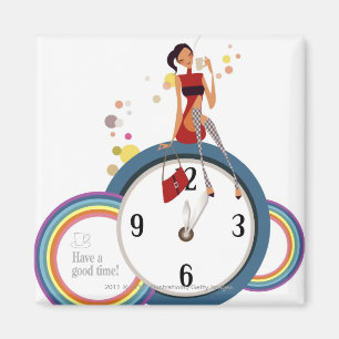 Aimant Femme s'asseyant sur une horloge et tenant une