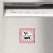 Aimant Fille Sur Le Réfrigérateur De Course (In Situ (Lave-vaisselle))