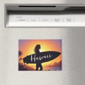 Aimant Fille surfeuse d'Hawaï sur la plage (In Situ (Lave-vaisselle))