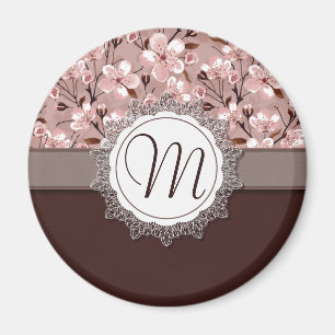 Aimant Fleurs de cerisier avec le monogramme de dentelle