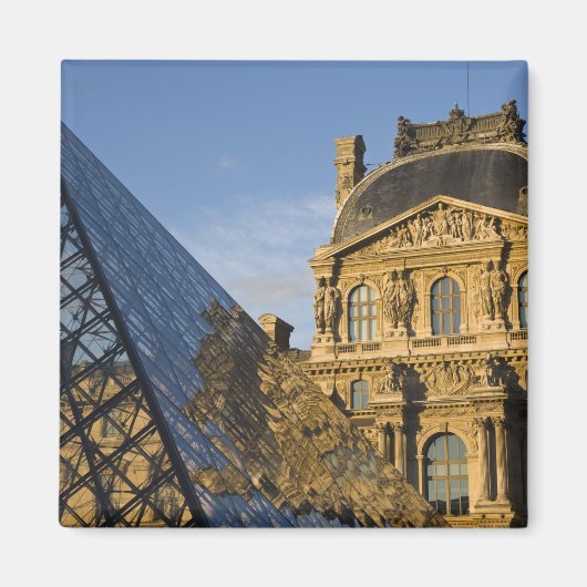 Aimant France, Paris, le musée du Louvre et la Pyramide, (Devant)