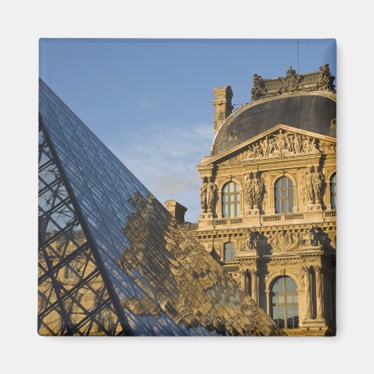 Aimant France, Paris, Musée du Louvre et la Pyramide, (Devant)