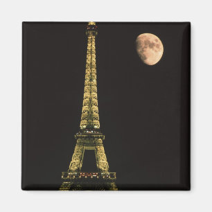 Aimant France, Paris. Tour Eiffel la nuit avec