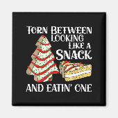 Aimant Funny Christmas Tree Cake Torn Between Looking Lik (Devant)