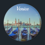 Aimant Gondolas à Venise, Italie<br><div class="desc">Aquarelle peinture de la rangée de la jetée des gondoles photo ancrée sur le Canal Grande avec l'église San Giorgio Maggiore dans l'arrière - plan,  Venise,  Italie. Gondolas garés sur la Piazza San Marco.</div>